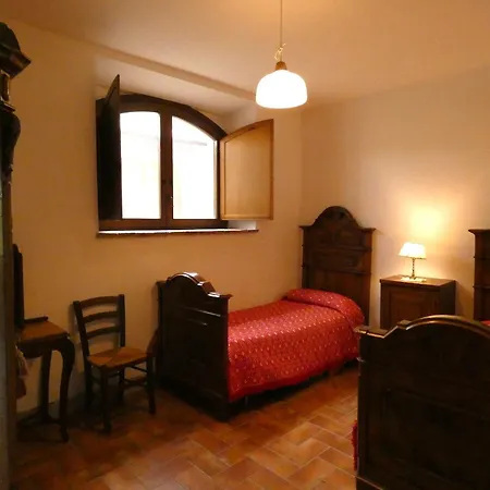 Scappo In Umbria, La Cantinetta Fiaiola